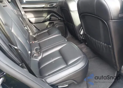 2018 Porsche Cayenne z USA, uszkodzony, nr VIN WP1AA2A27JKA01129